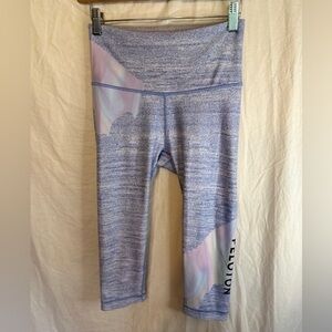 Peloton X WITH White Opal Capri Reversible High Waisted Leggings - Small